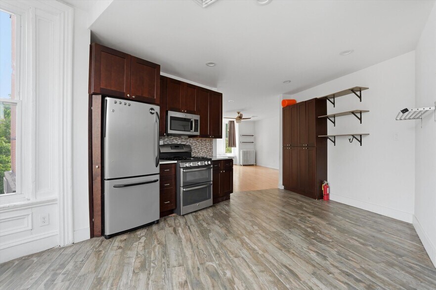 More Photos Of 1600 E Passyunk Ave, Philadelphia Storefront Retail Residential For Sale