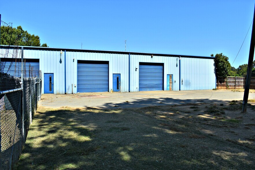 More Photos Of 11275 Edge Hill Rd, Newburg Service For Sale