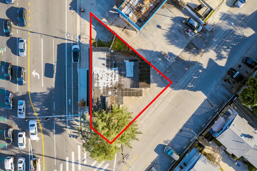 More Photos Of 7798 Foothill Blvd, Tujunga Freestanding For Sale