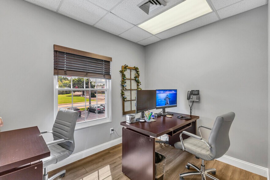 More Photos Of 24700 Center Ridge Rd, Westlake Medical For Lease