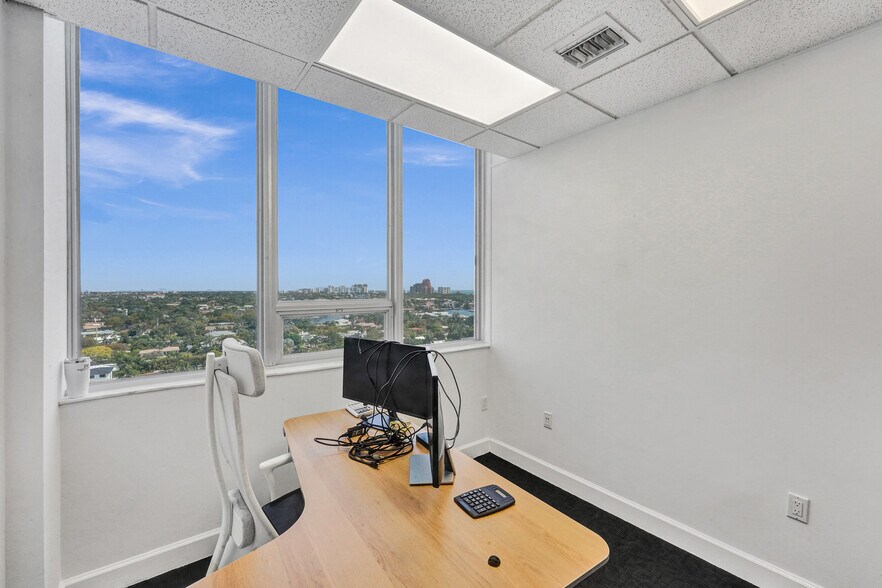 More Photos Of 2455 E Sunrise Blvd, Fort Lauderdale Loft Creative Space For Sale
