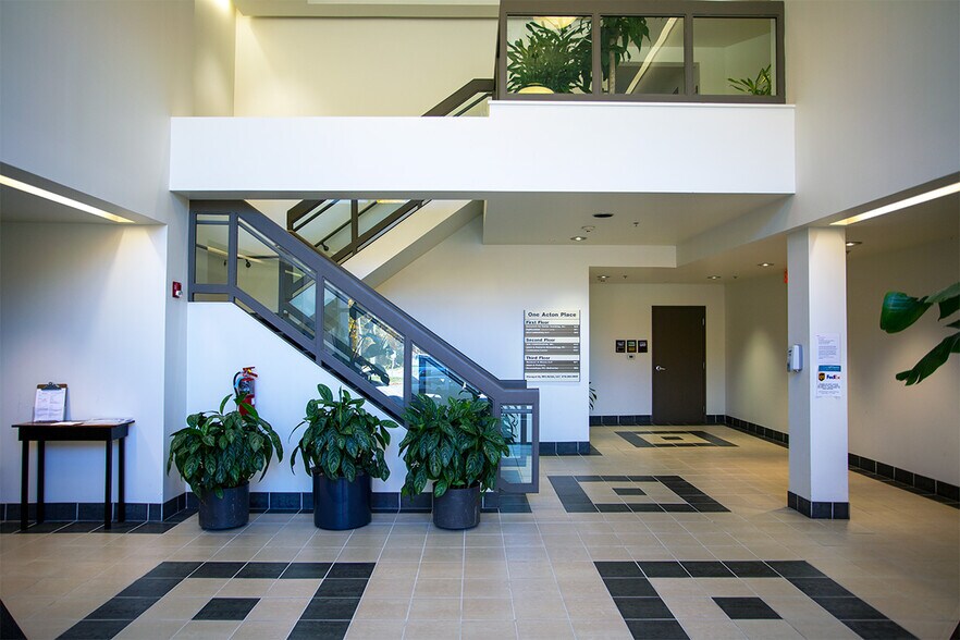 More Photos Of 526 Main St, Acton Office For Lease