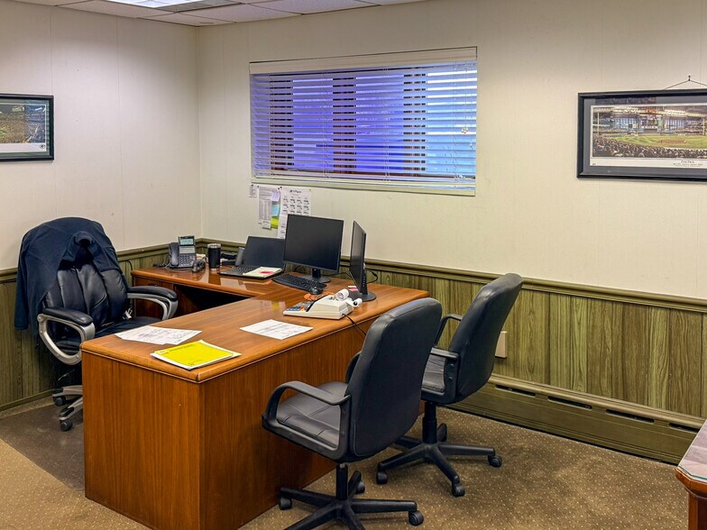 More Photos Of 741 Morris St, Fond Du Lac Industrial For Lease