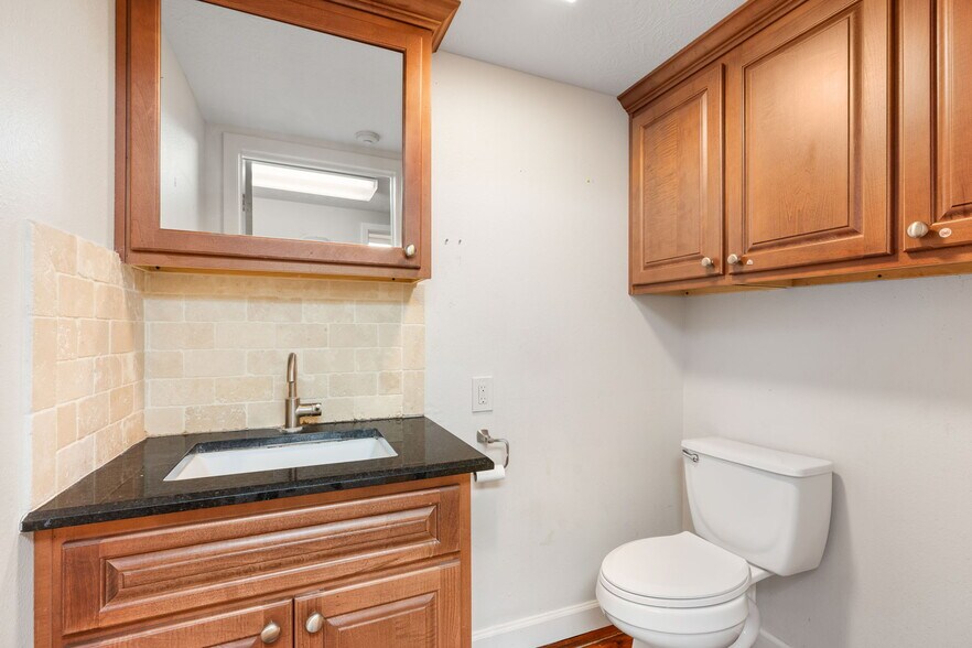 More Photos Of 2200 Sciaaca Rd, Spring Office For Sale