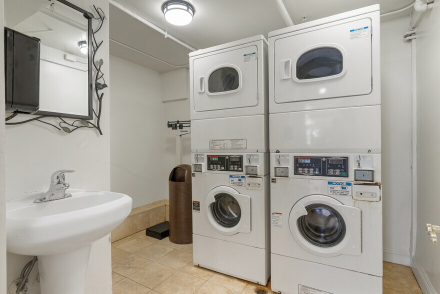 More Photos Of 690-696 S Coast Hwy, Laguna Beach, Laguna Beach Hotel For Sale