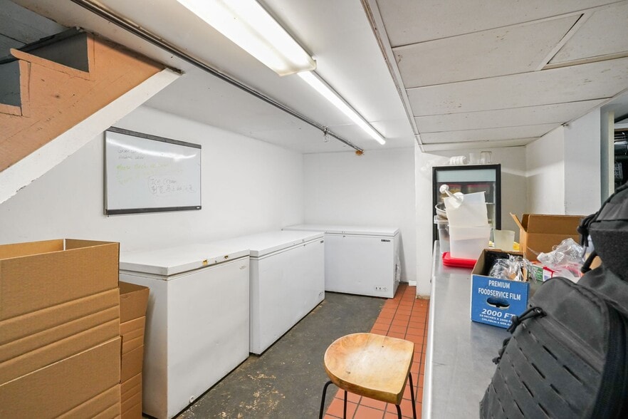 More Photos Of 63-65 Broad St, Boston Storefront Retail Residential For Sale