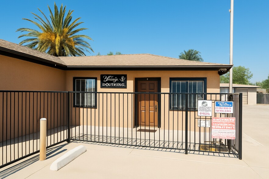 More Photos Of 306-308 Roberts Ln, Bakersfield Storefront Retail Residential For Sale