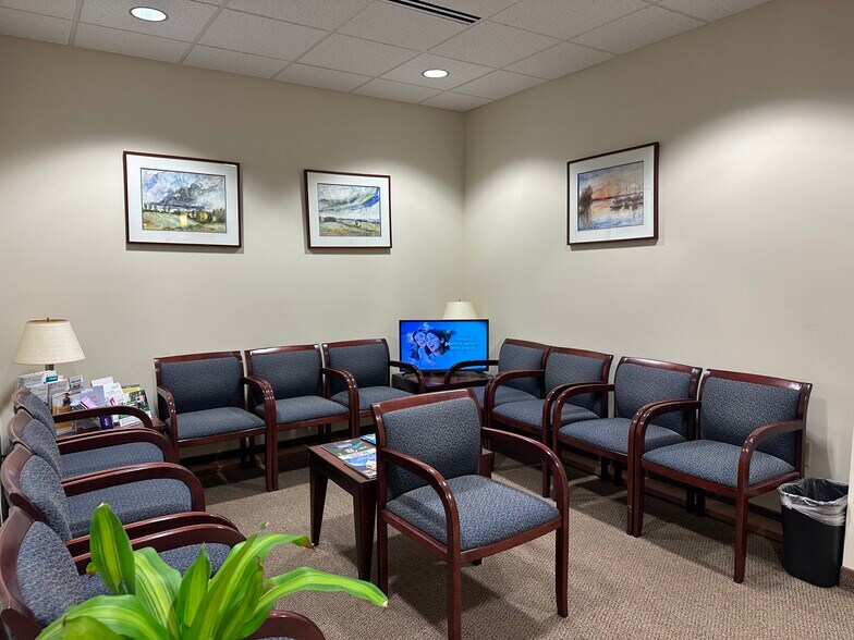 More Photos Of 701 Exposition Pl, Raleigh Medical For Lease