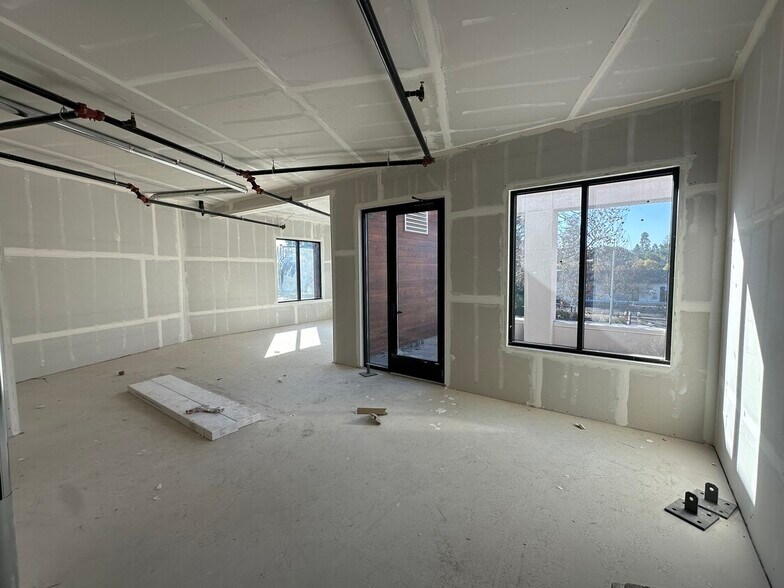 More Photos Of 4115 El Camino Real, Palo Alto Storefront Retail Office For Sale