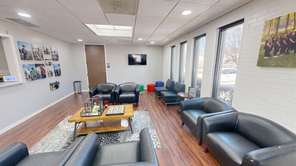 More Photos Of 2025 N Green Acres Rd, Fayetteville Medical For Sale