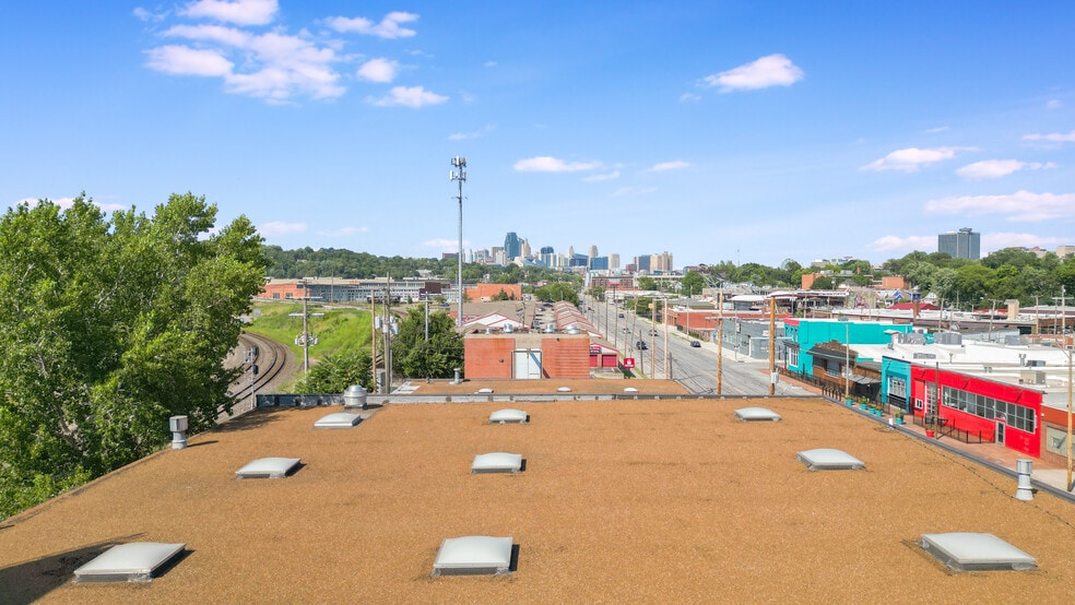 More Photos Of 2826 Southwest Blvd, Kansas City Warehouse For Sale