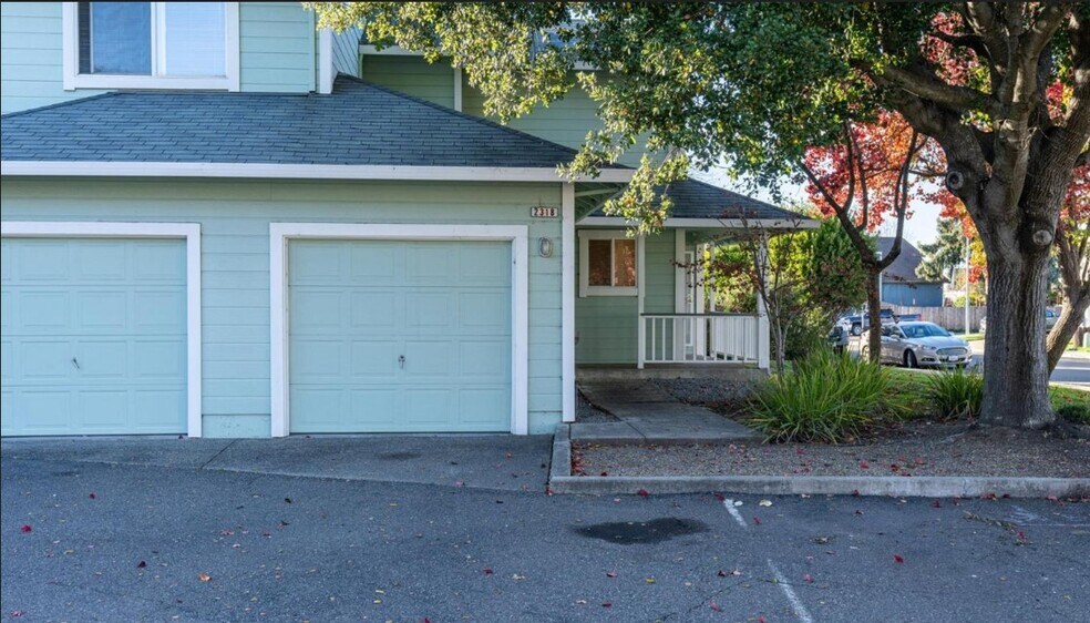 More Photos Of 2304 Donahue Ave, Santa Rosa Apartments For Sale