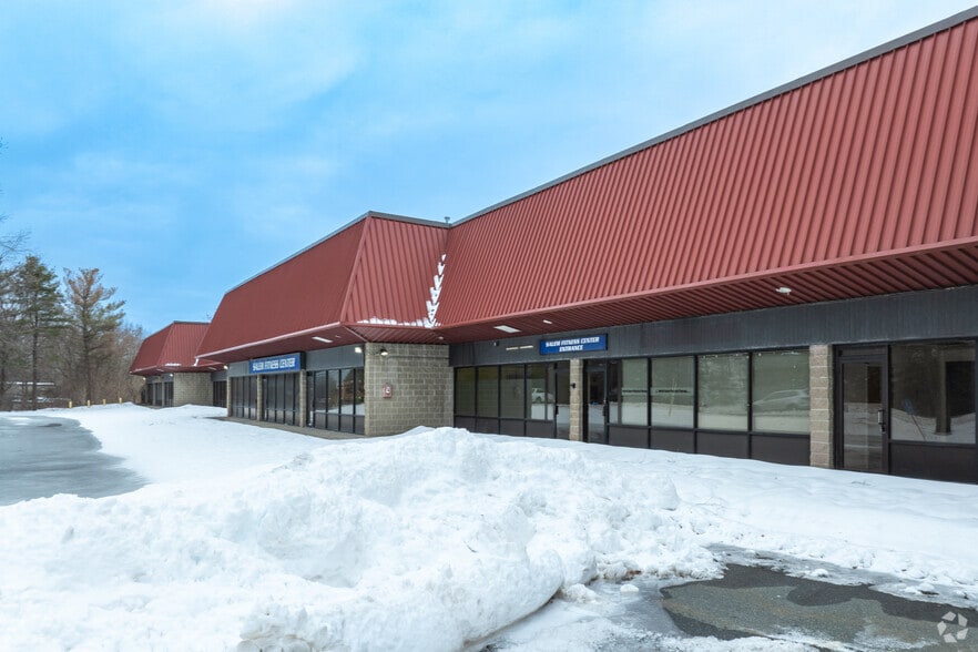 More Photos Of 38 Swampscott Rd, Salem Self Storage For Lease