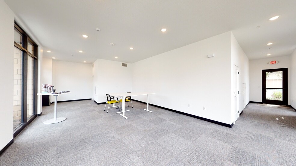 More Photos Of 6115 Nieman Rd, Shawnee Apartments For Sale