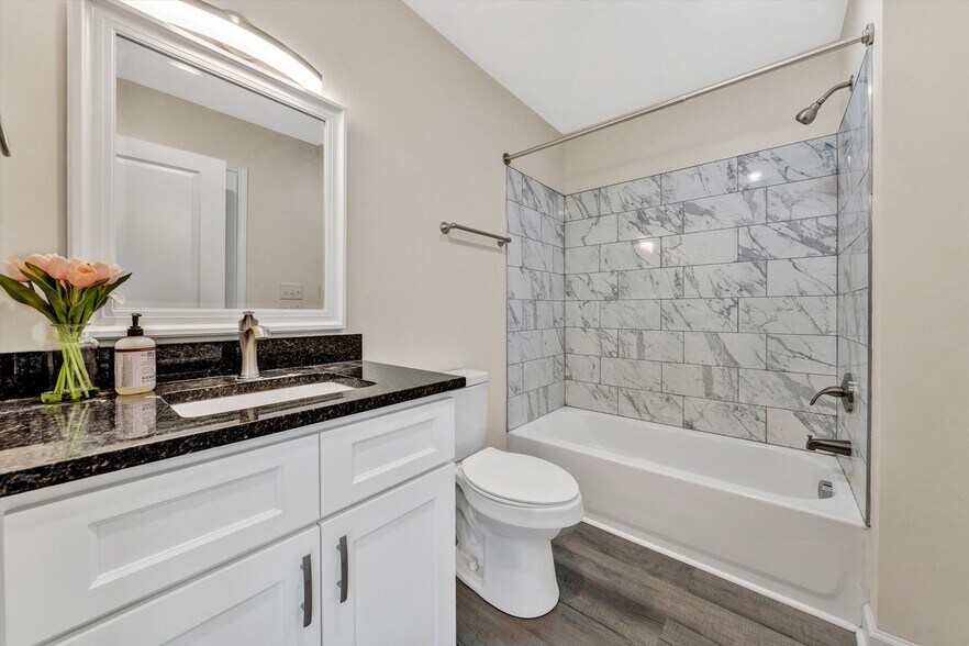 More Photos Of 130-140 W Calhoun St, Salem Apartments For Sale