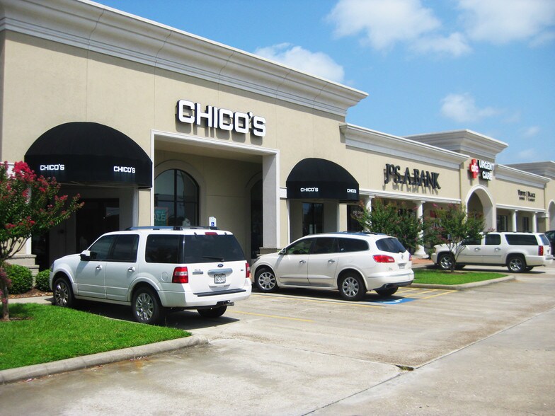 More Photos Of 3195 Dowlen Rd, Beaumont Storefront For Lease