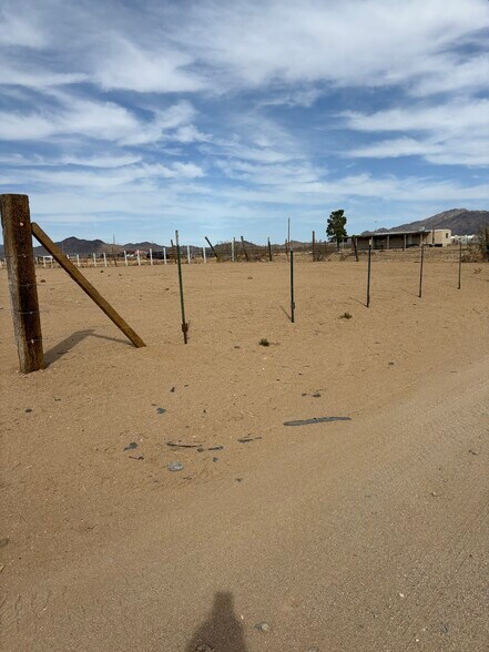 More Photos Of 8387 Terry rd, Dolan Springs Land For Lease