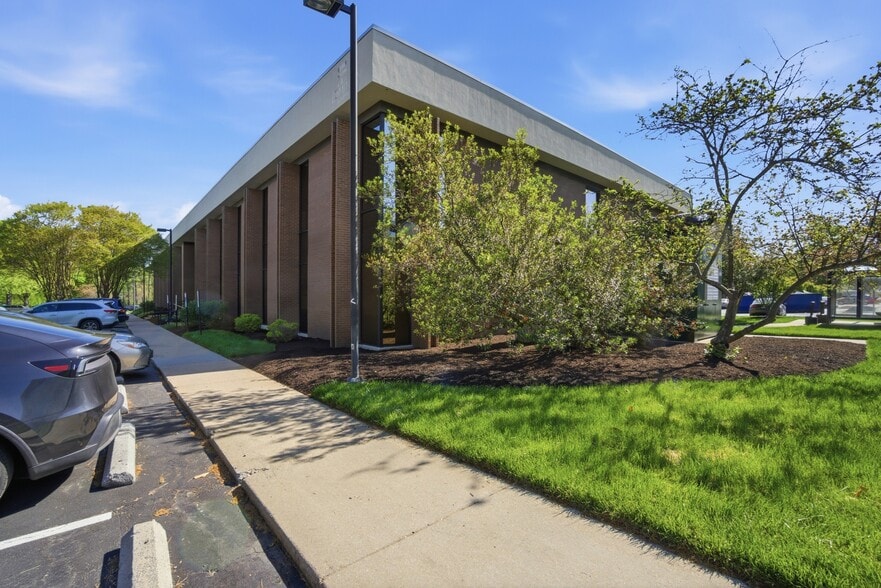 More Photos Of 1603 Santa Rosa Rd, Richmond Medical For Sale