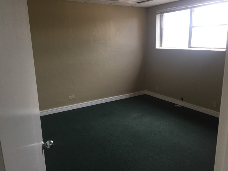 More Photos Of 4540 NW 10th St, Oklahoma City Office For Lease