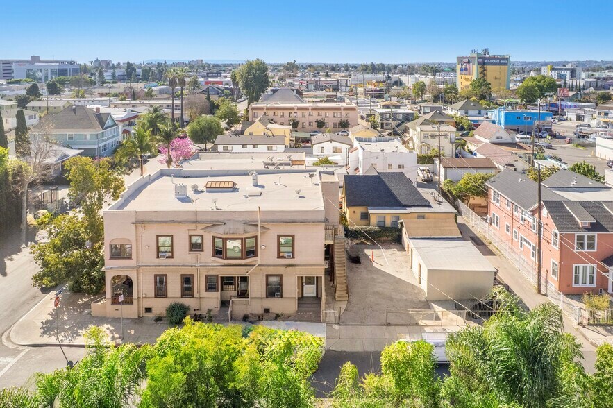 More Photos Of 1701 S Bonnie Brae St, Los Angeles Apartments For Sale