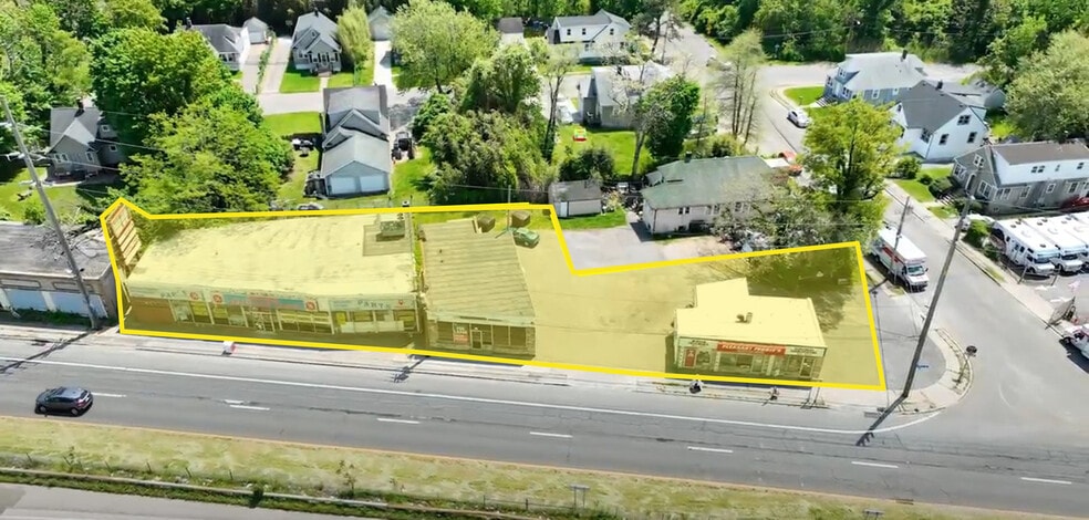 Primary Photo Of , Bay Shore General Retail For Sale