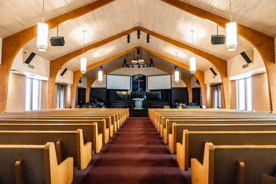 More Photos Of 301 W Anderson Ln, Austin Religious Facility For Sale