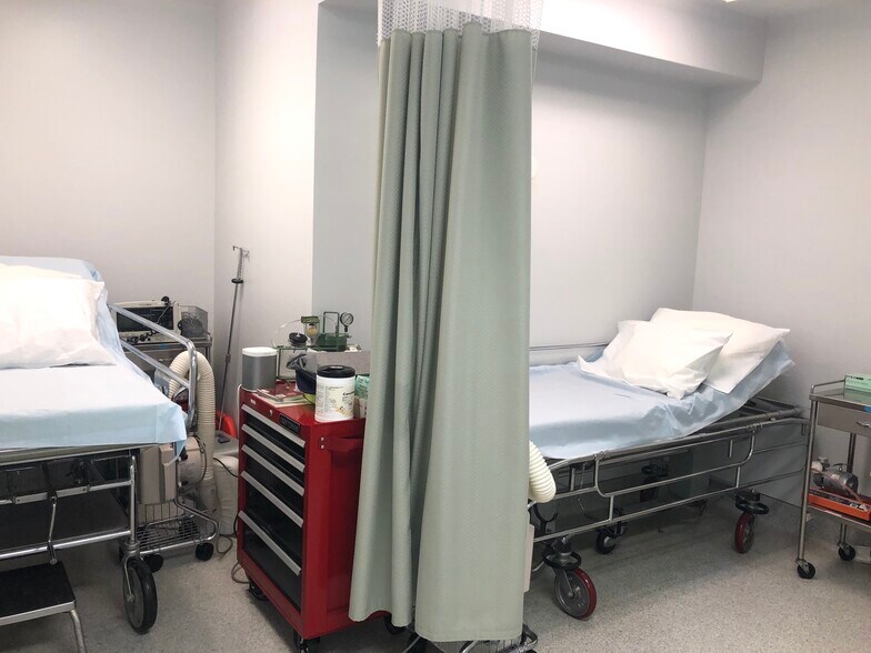 More Photos Of 450 S Beverly Dr, Beverly Hills Office For Lease