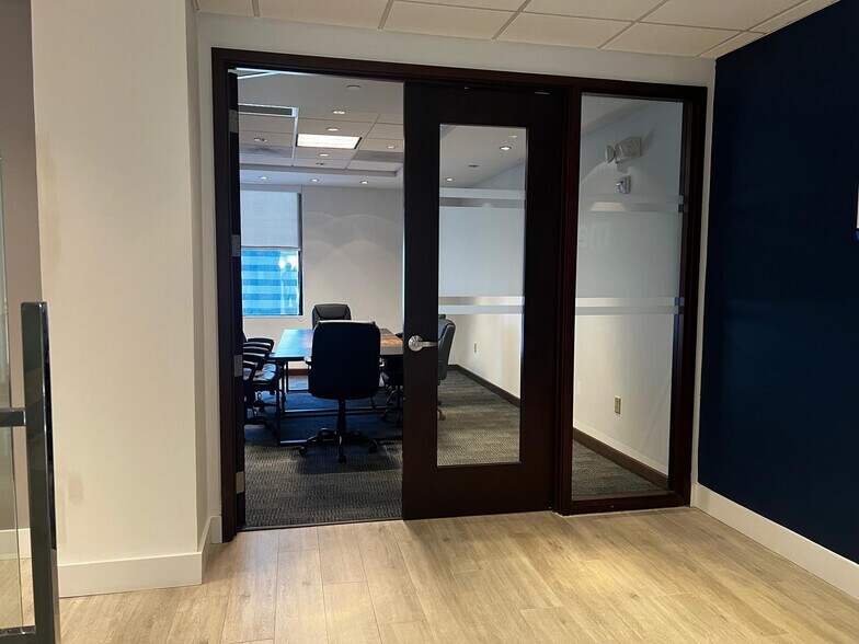 More Photos Of 1000 brickell Ave, Miami Office For Lease
