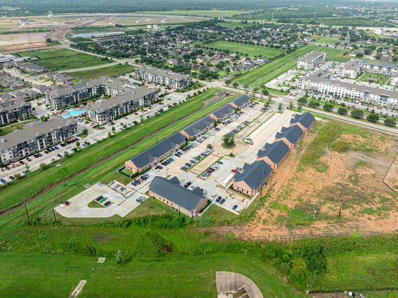 More Photos Of 7103 S Peek Rd, Richmond Medical For Sale