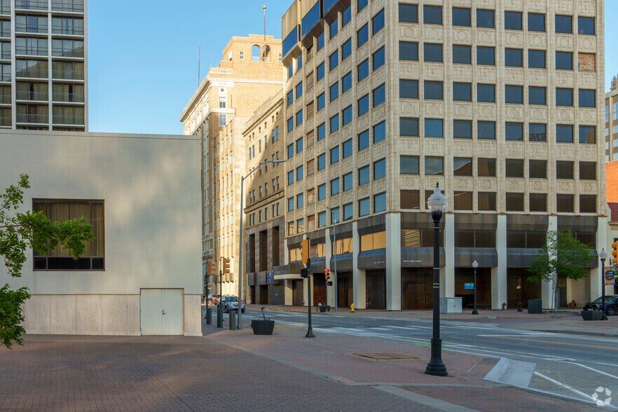 More Photos Of 10 E 3rd St, Tulsa Office For Sale