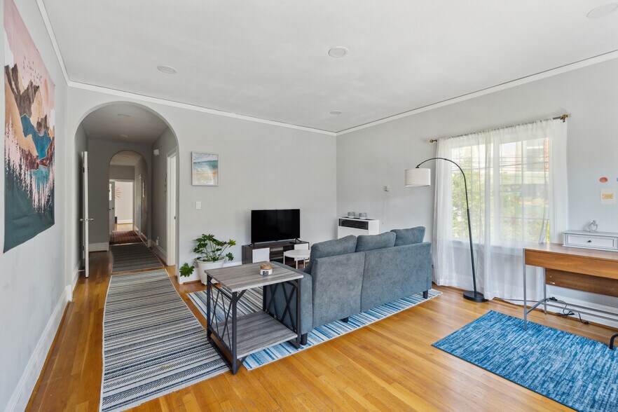 More Photos Of 256 29th St, Oakland Apartments For Sale