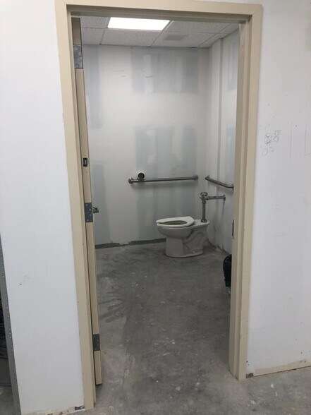 More Photos Of 730 64th St, Brooklyn Medical For Lease