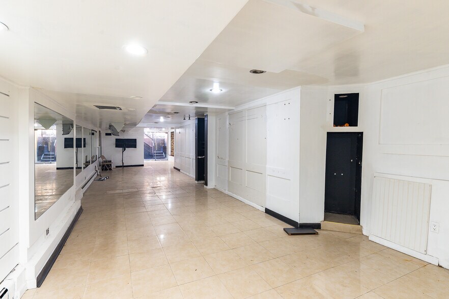 More Photos Of 448 E 79th St, New York Apartments For Lease