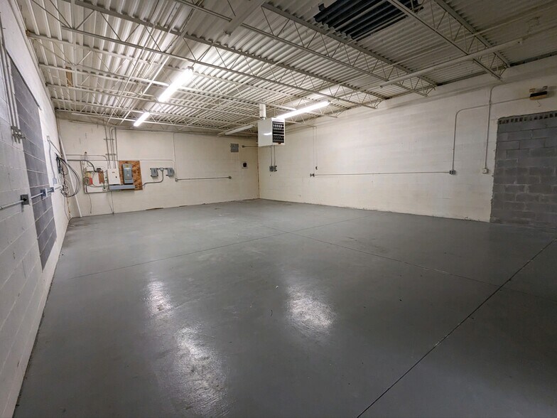 More Photos Of 26700 Renaissance Pky, Warrensville Heights Manufacturing For Lease