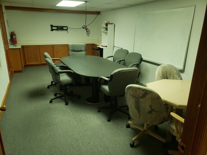 More Photos Of 1560-1570 McDaniel Dr, West Chester Office For Lease