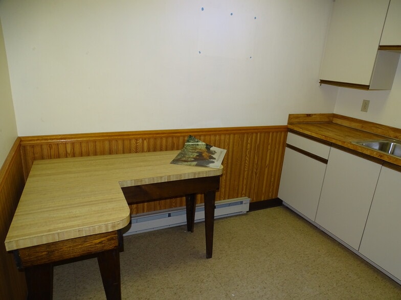 More Photos Of 519 Rock St, Shamokin Storefront Retail Residential For Sale