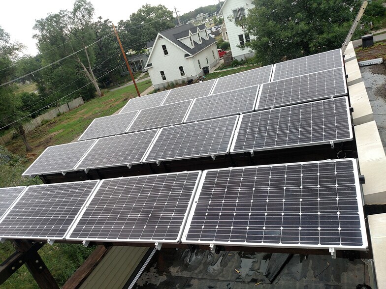 More Photos Of 800 19th St, Des Moines Storefront Retail Office For Lease