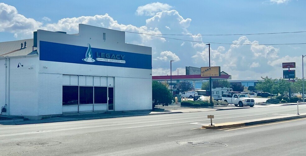 More Photos Of 600 S Rock Blvd, Sparks Warehouse For Sale