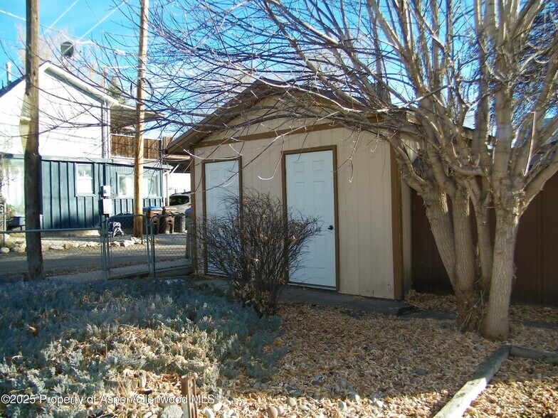 More Photos Of 758 Railroad Ave, Rifle Office For Sale