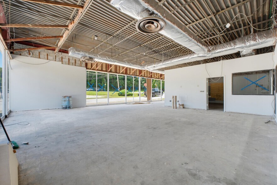 More Photos Of 1366 E Main St, Shrub Oak Unknown For Lease