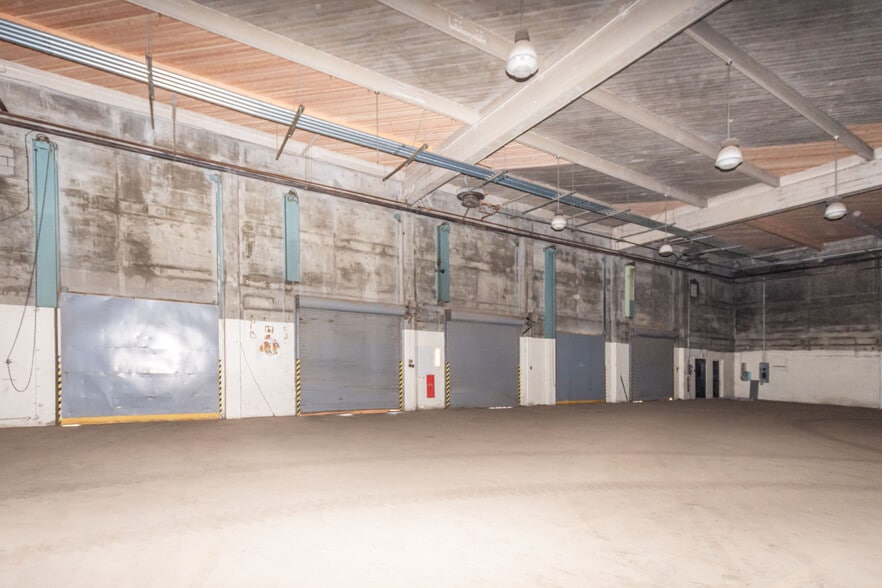 More Photos Of 2901 Apron Ave, Atwater Warehouse For Sale