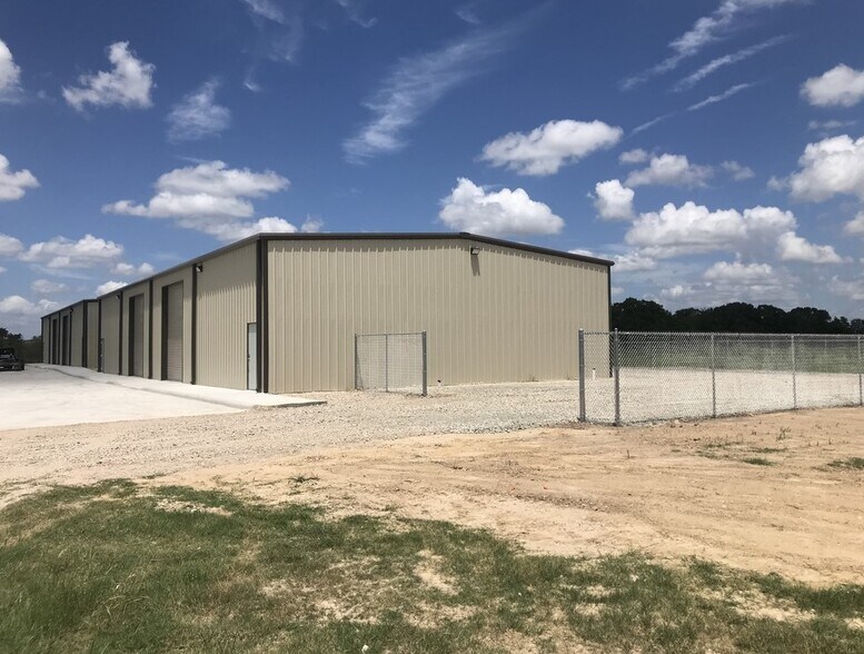 More Photos Of 4375 Roans Chapel Rd, College Station Warehouse For Lease
