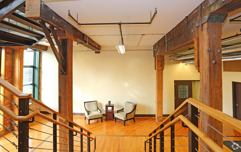 More Photos Of 55 Railroad St, Rochester Apartments For Lease