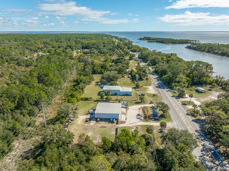 More Photos Of 631 W Us-98, Apalachicola General Retail For Sale