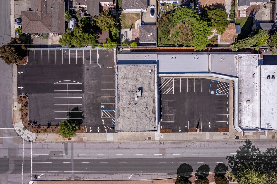 More Photos Of 481 S Bascom Ave, San Jose Storefront Retail Office For Lease