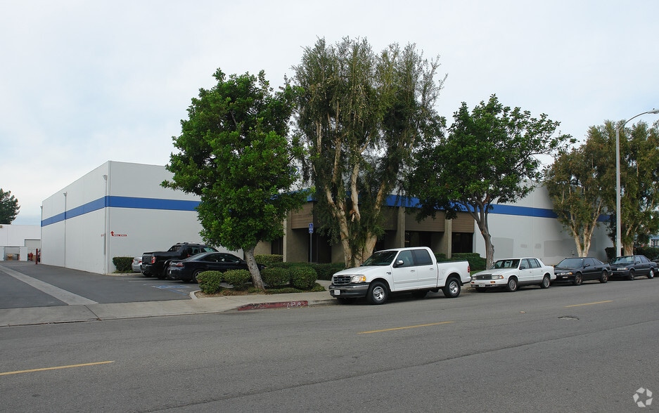 Primary Photo Of 1500 Ritchey St, Santa Ana Manufacturing For Lease