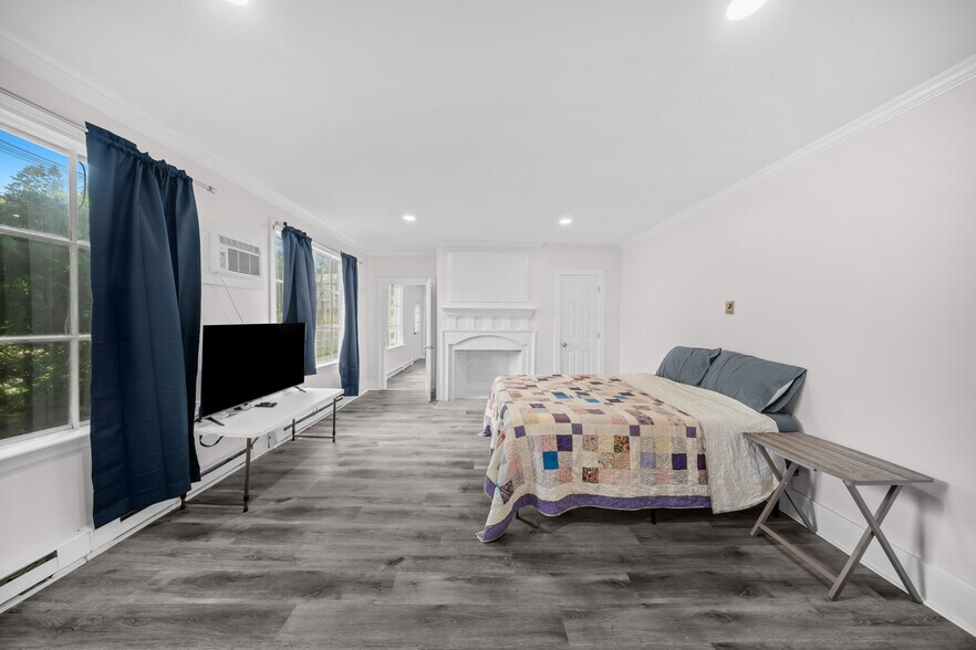 More Photos Of 26 John Ringo Rd, Ringoes Apartments For Sale
