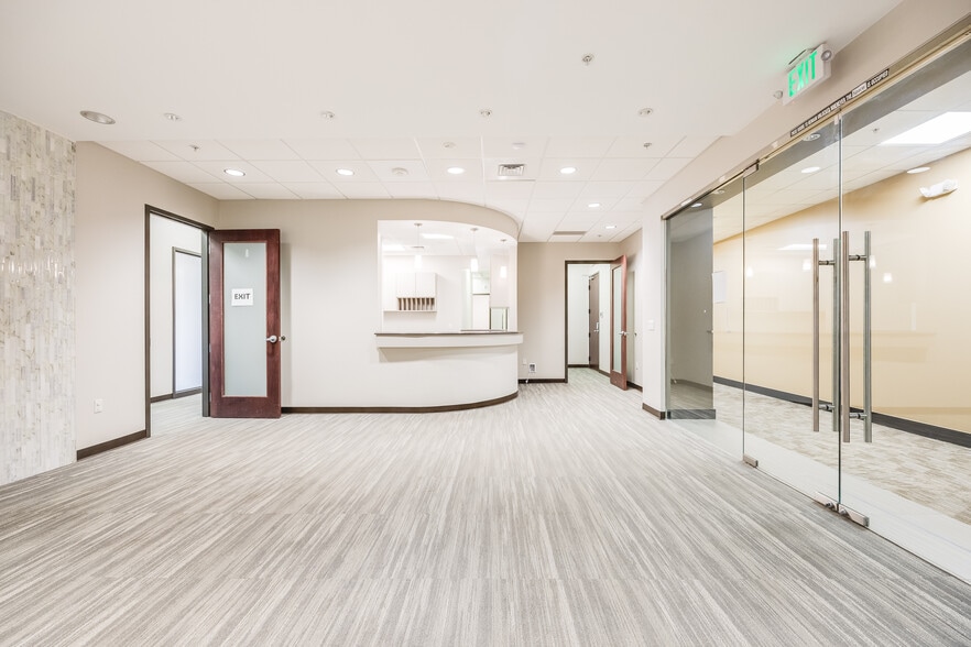 More Photos Of 10465 Park Meadows Dr, Lone Tree Medical For Sale