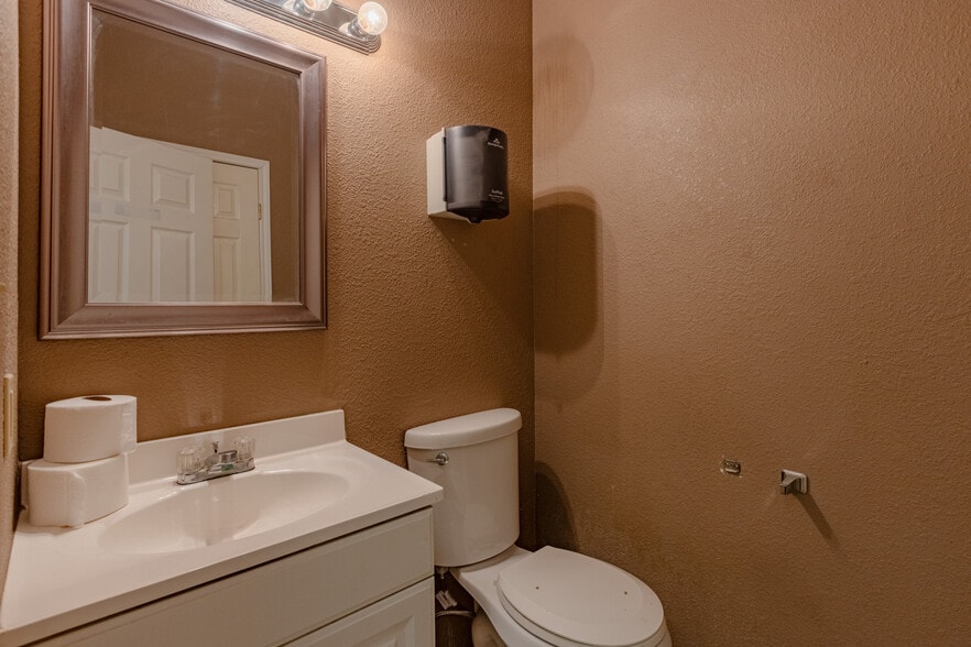 More Photos Of 9604 W County Road 152, Midland Warehouse For Sale