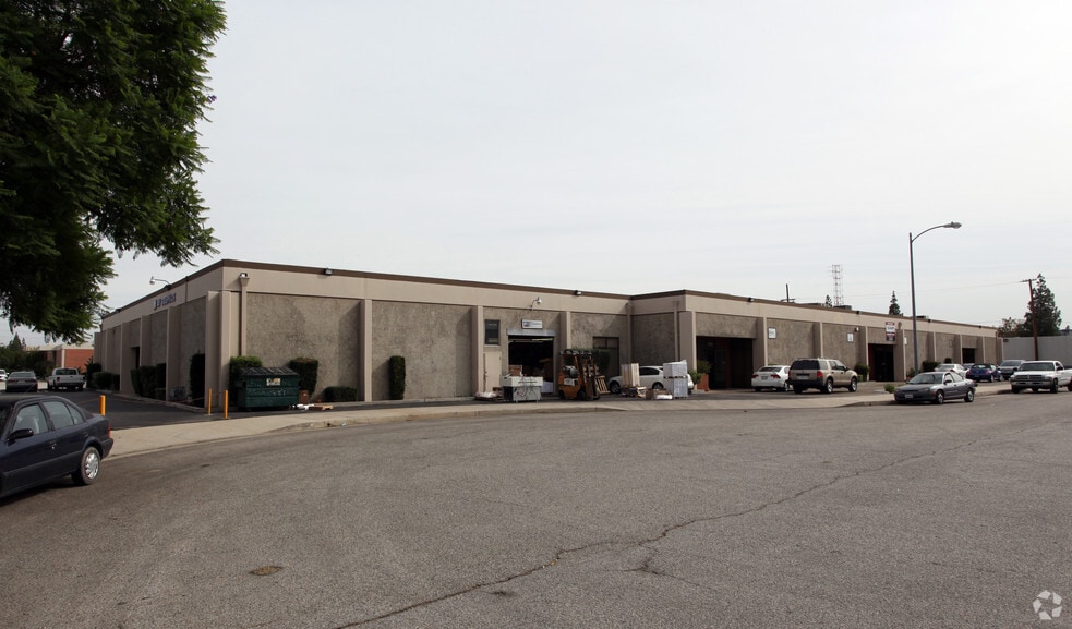 Primary Photo Of 20742-20746 Plummer St, Chatsworth Unknown For Lease